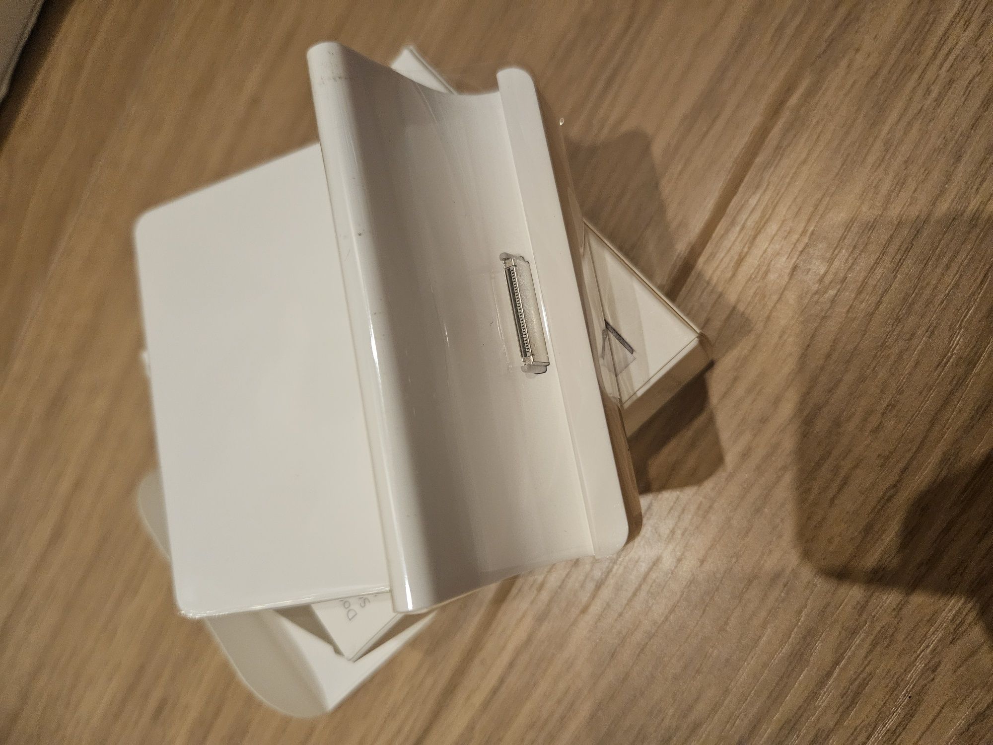 Stacja dokująca tablet ipad2 Apple nowa