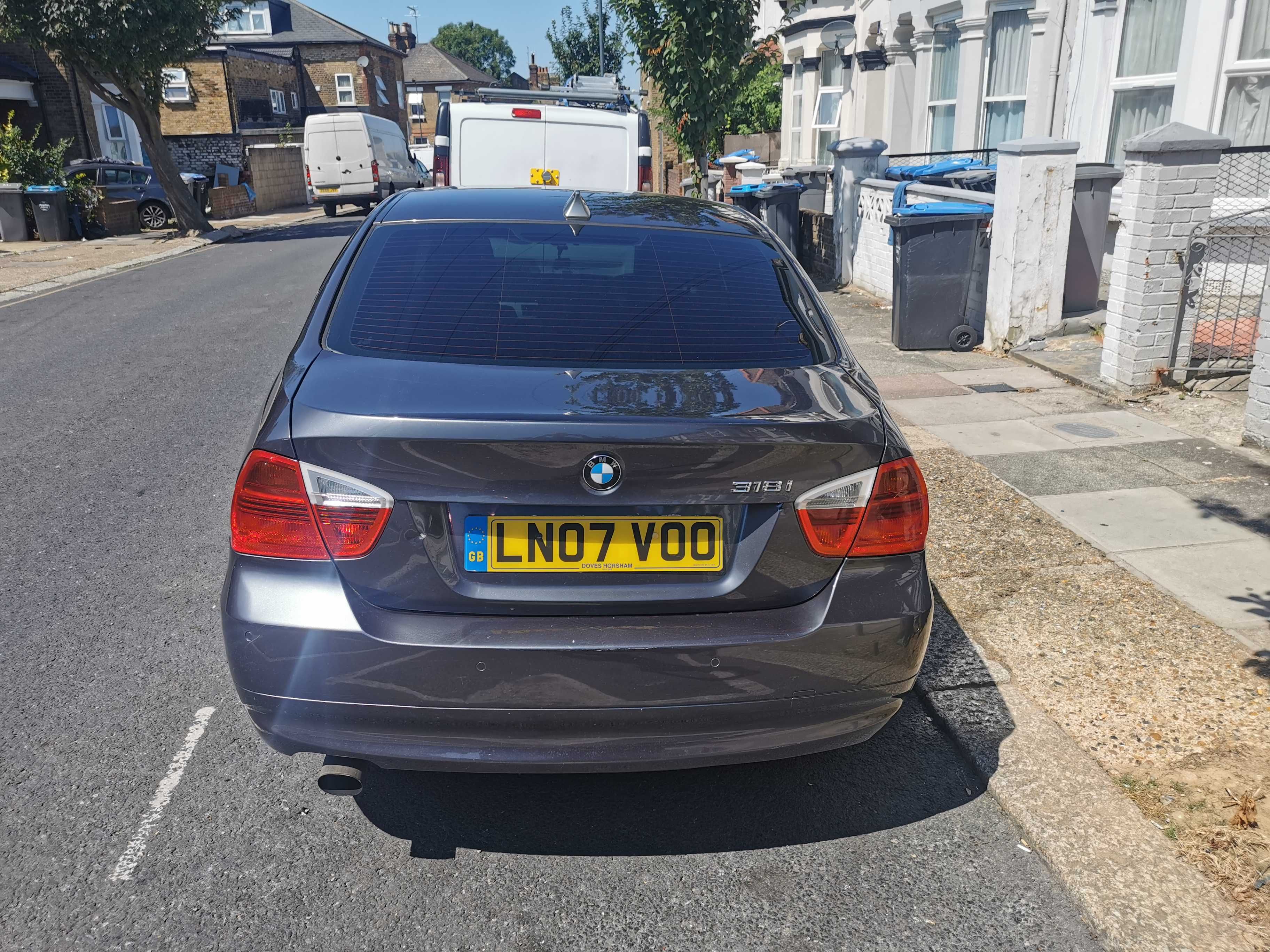 BMW 318i 2.0cc petrol automatic