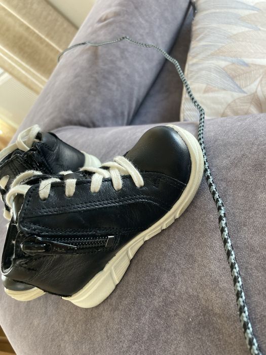 Buciki niemowlece ecco