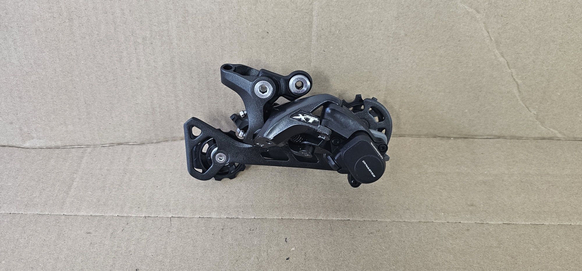 Nowa . Tylna przerzutka Deore XT RD-M8000.