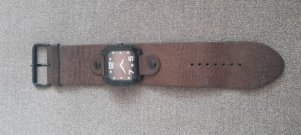 Relógio Guess Feminino – Perfeito para o dia dos namorados