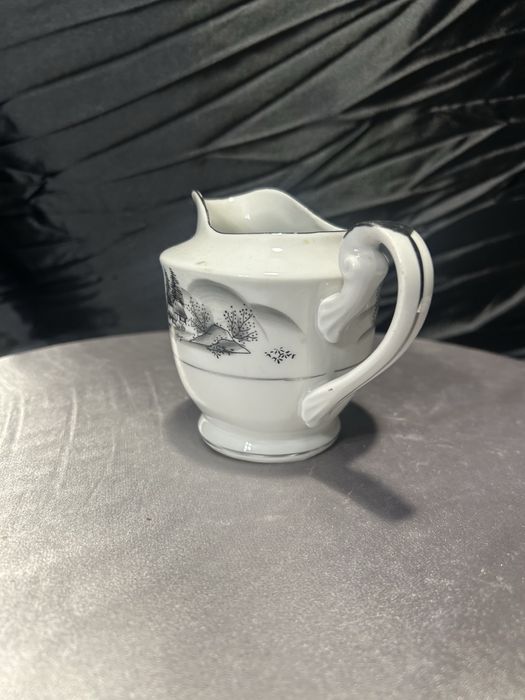 Mlecznik porcelanowy Kutani – ręcznie malowany – Japonia