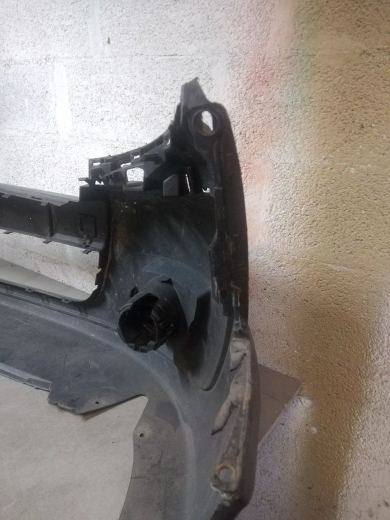 Vendo Para-choque de frente Fiat scudo ano 2006/12