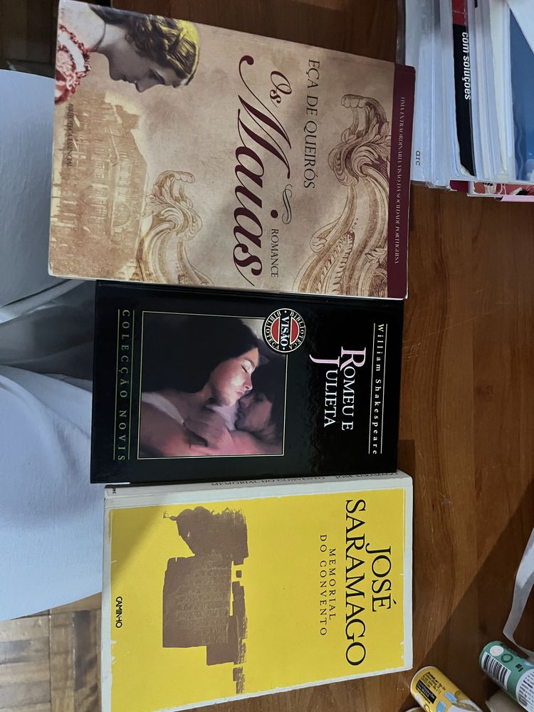 Trio de livros do secundario