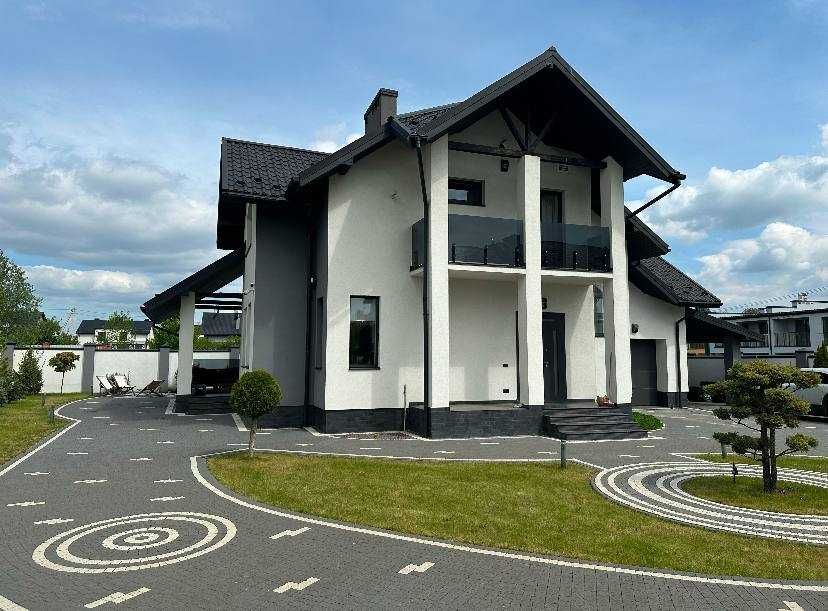 Продаж сучасного будинку  з ремонтом с. Зубра