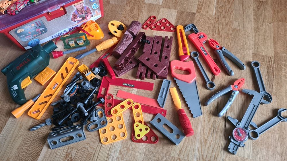 Ящик з інструментами,трансформери машини, інструменти, машинки