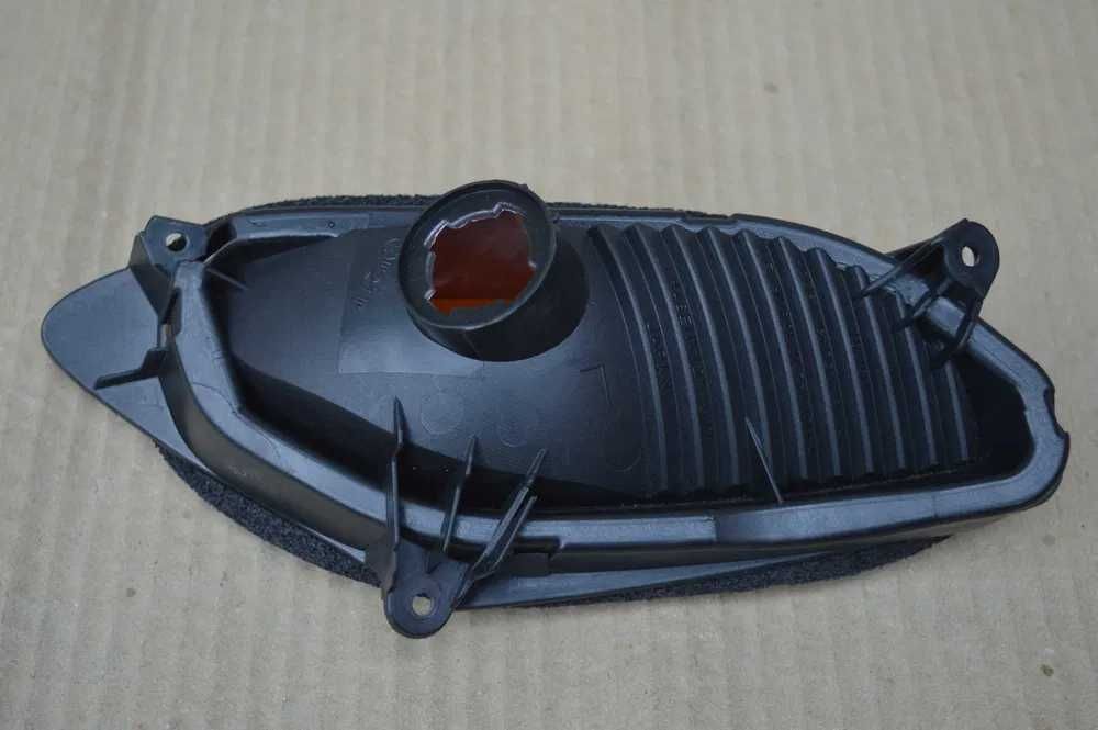 Honda ST 1300 PanEuropean kierunkowskaz KIERUNKOWSKAZY oryginalne NOWE