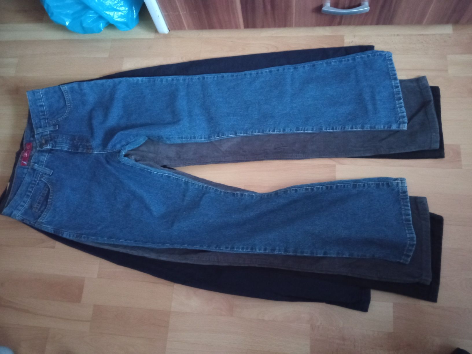 Spodnie szerokie jeansy  wysoki stan dziewczyna 164  lub kurtka jeans