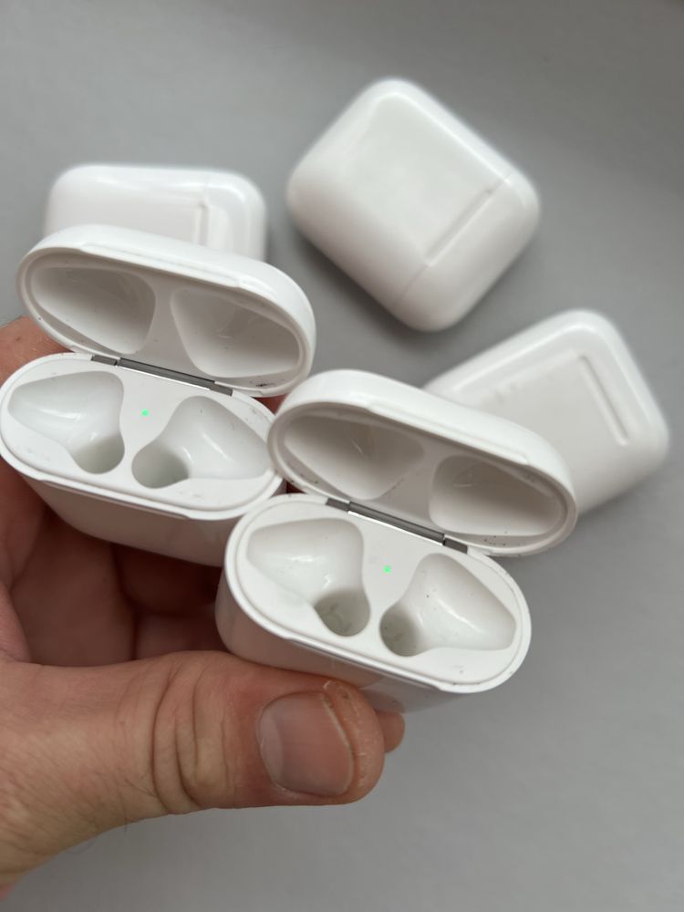 Кейси Airpods A1602 одним лотом