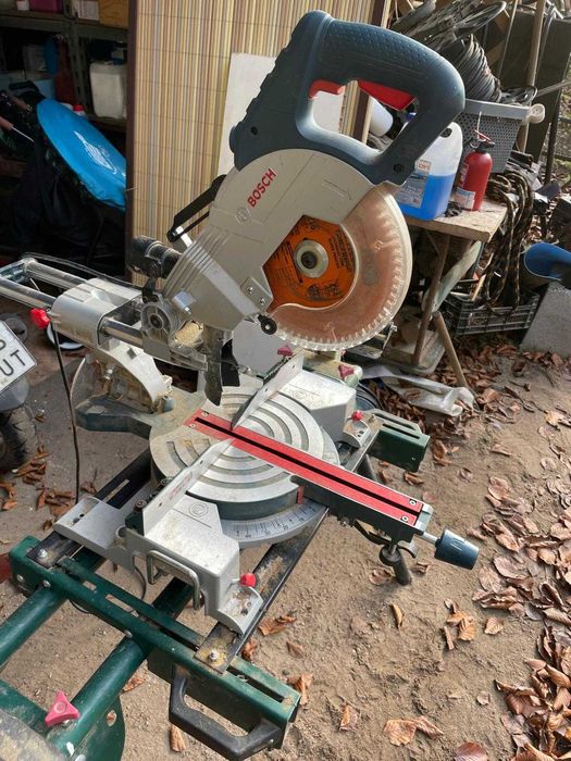 Piła ukosowa ukośnica BOSCH GCM 800 + stół + tarcza CMT