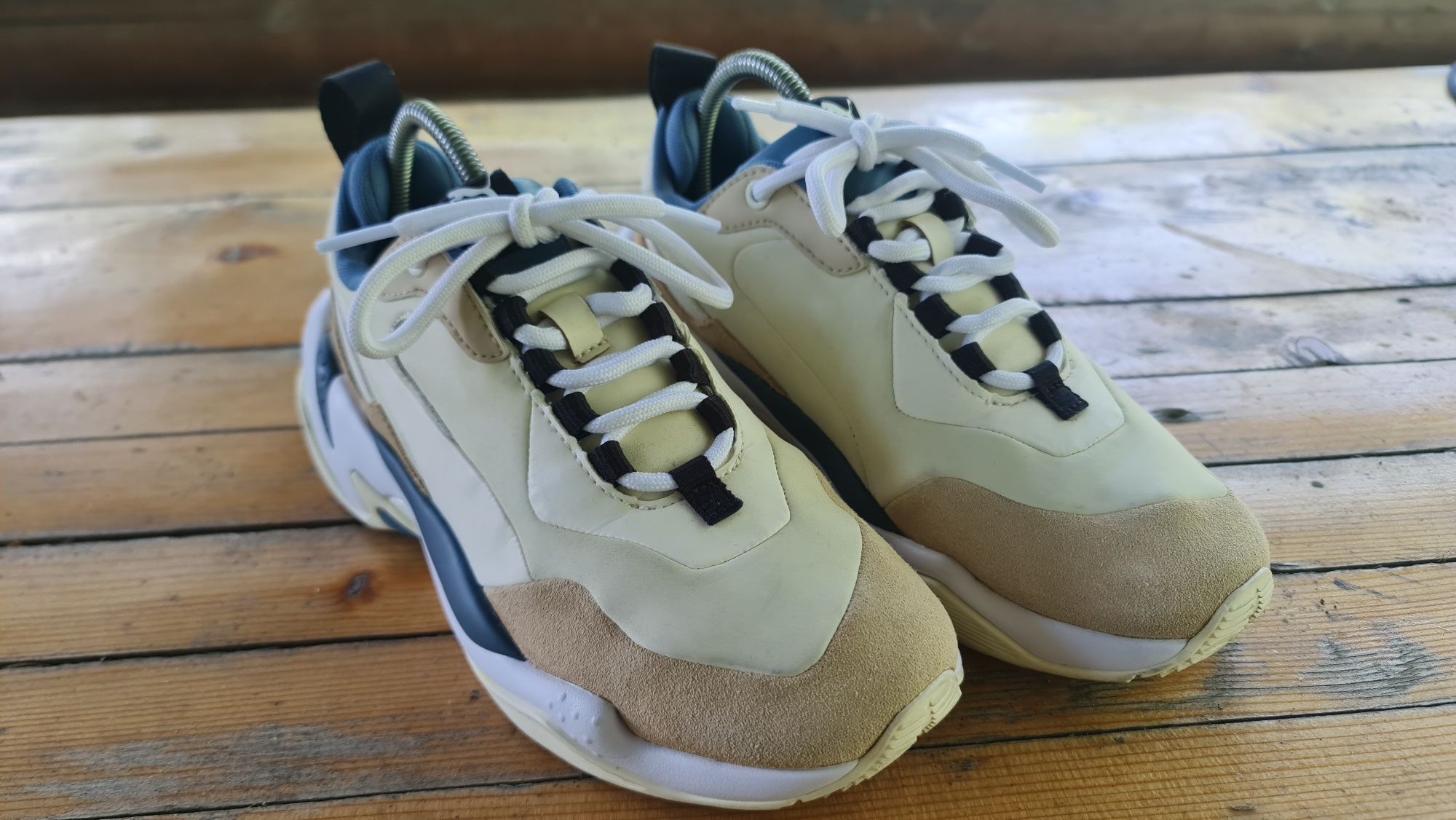 Жіночі кросовки puma thunder розмір 37