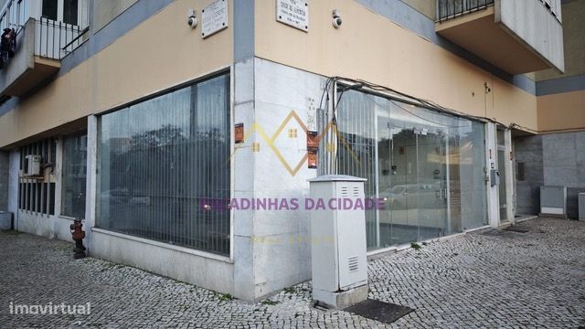 Loja para arrendamento em São Domingos Benfica