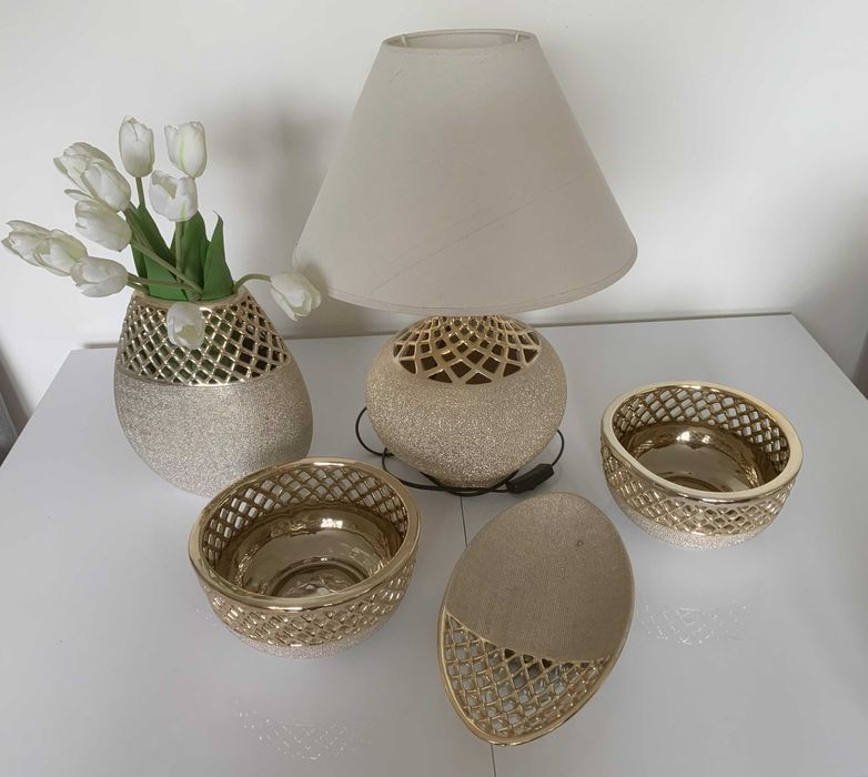 Elegancki zestaw home&you: lampka stołowa, patera, wazon i dwie miski
