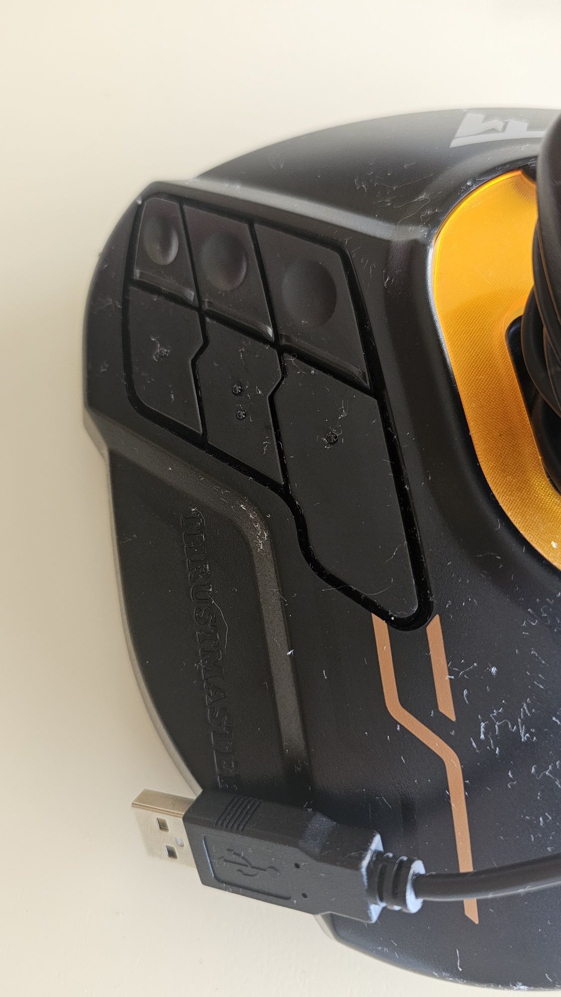 Simulador de vôo thrustmaster