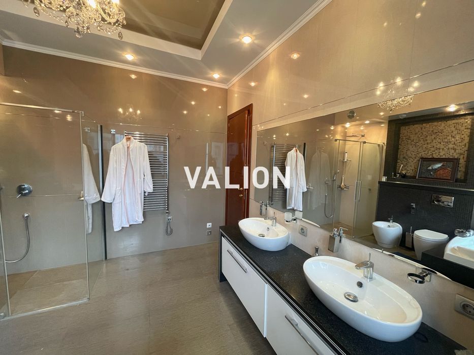 Без %. Продаж 4-кімнатної квартири вул. Велика Васильківська, 67/7