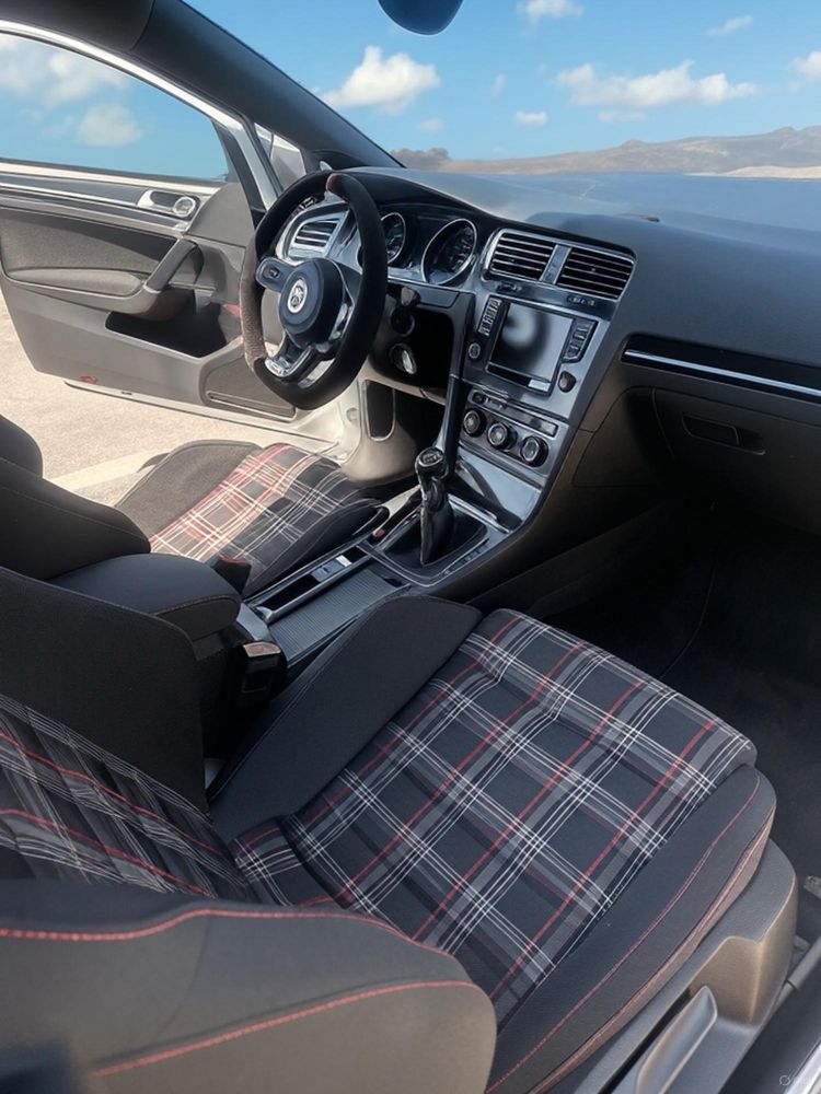Volkswagen Golf GTI Stage 2 4XX