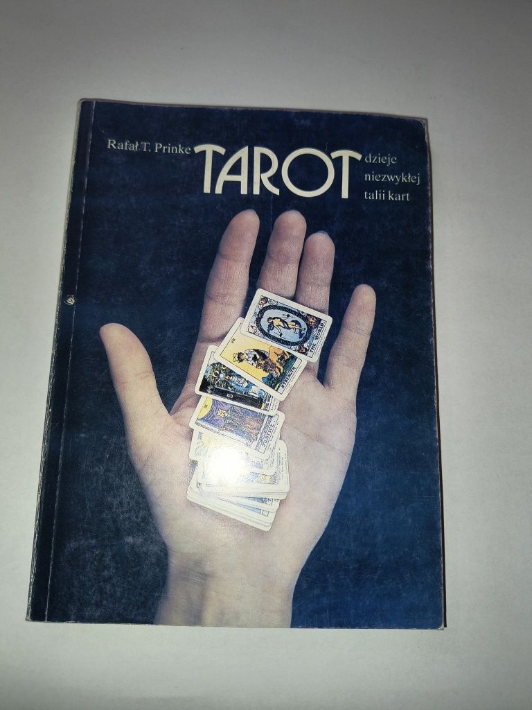 Tarot dzieje niezwykłej talii kart