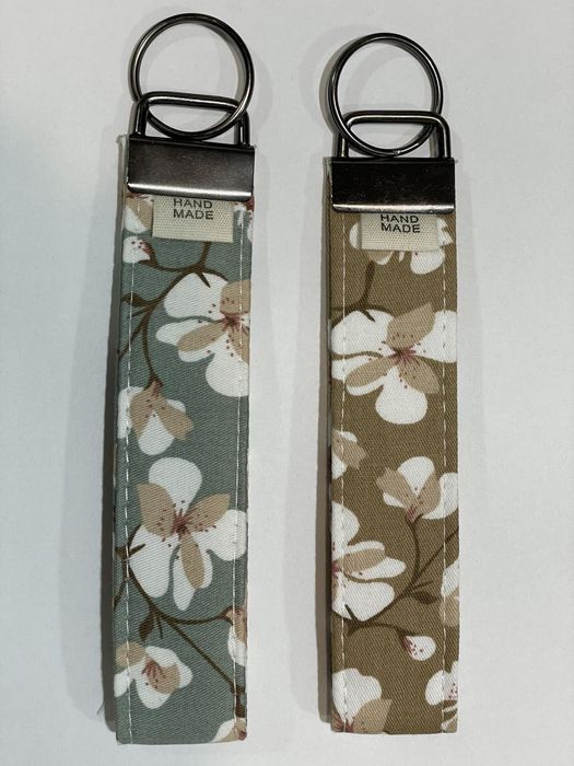 Текстильні брелоки для ключів