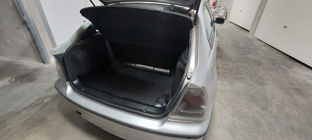 Bmw 320td compact