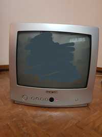 TV antiga pequena