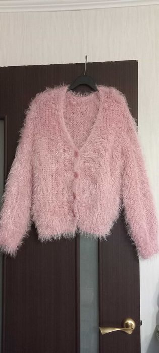 розовая кофта травка