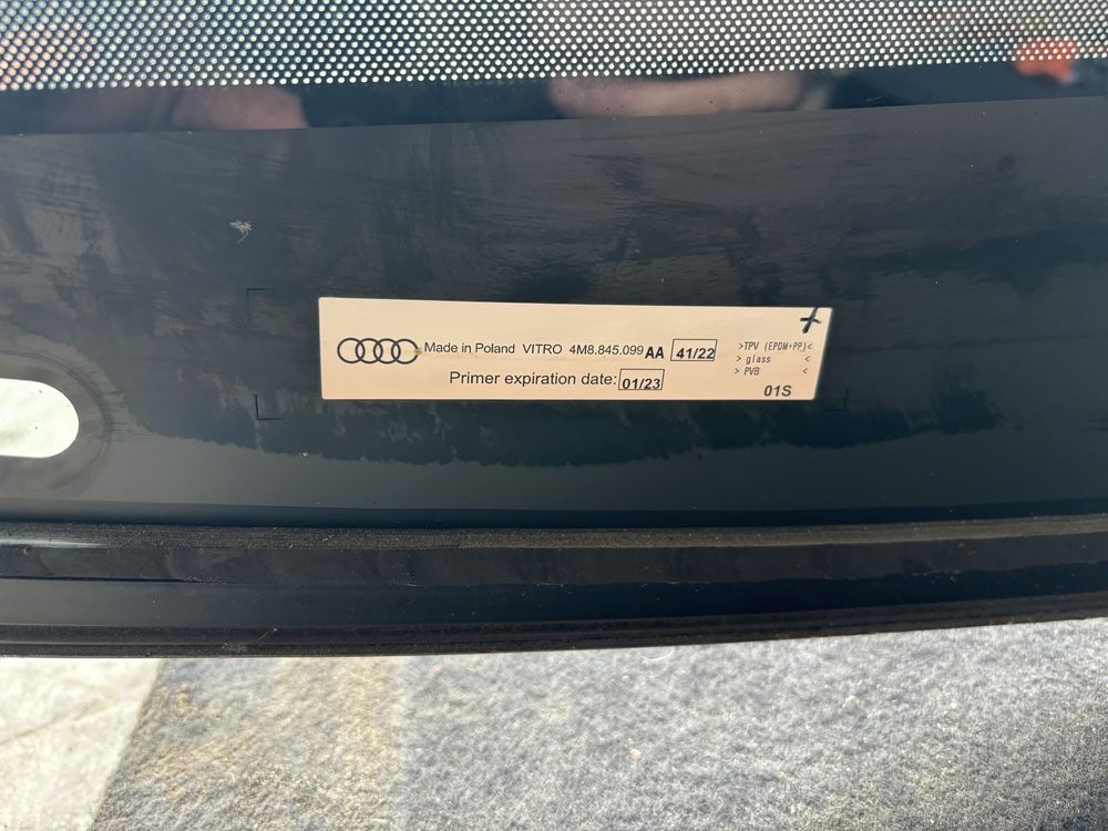 Szyba czołowa Audi Q8 URUS kamera sensor lusterko przód