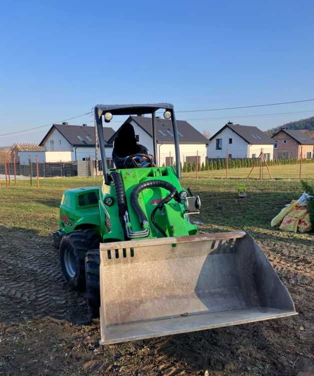 Zakładanie trawnika usługi glebogryzarką separacyjną Avant