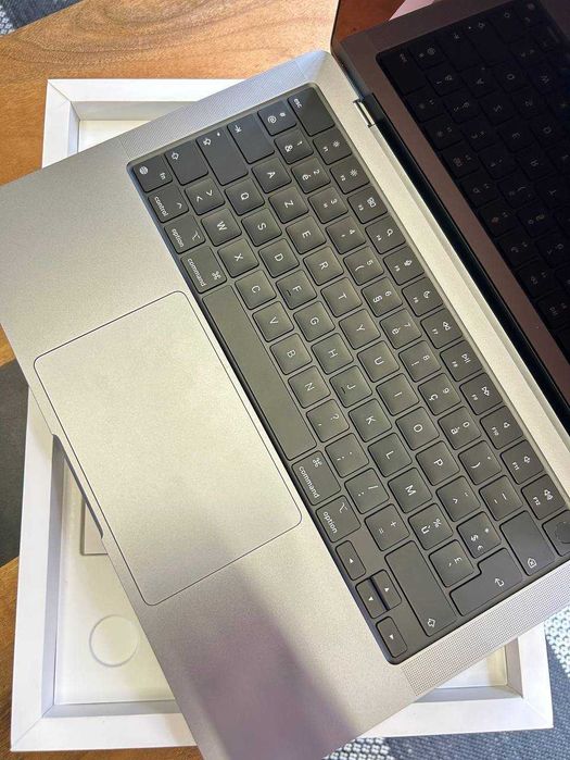 Ноутбук Apple MacBook Pro 14" M2 Pro 16/512 Space Gray (MPHE3) 2023