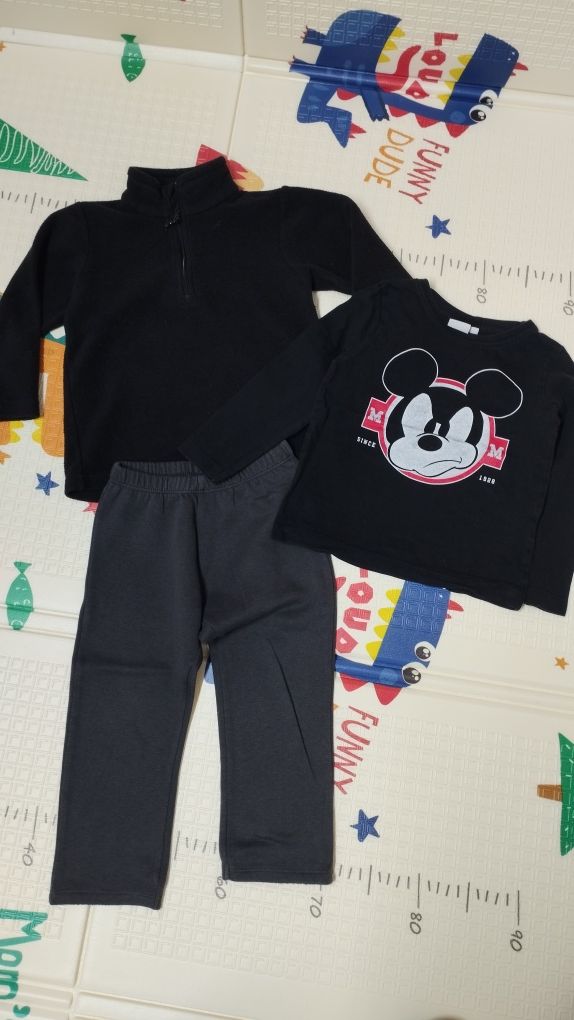 Fato treino Mickey 3/4 anos.