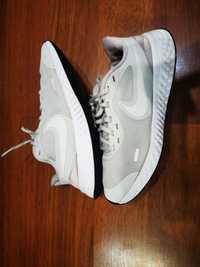 Кросівки Nike 38 розмір