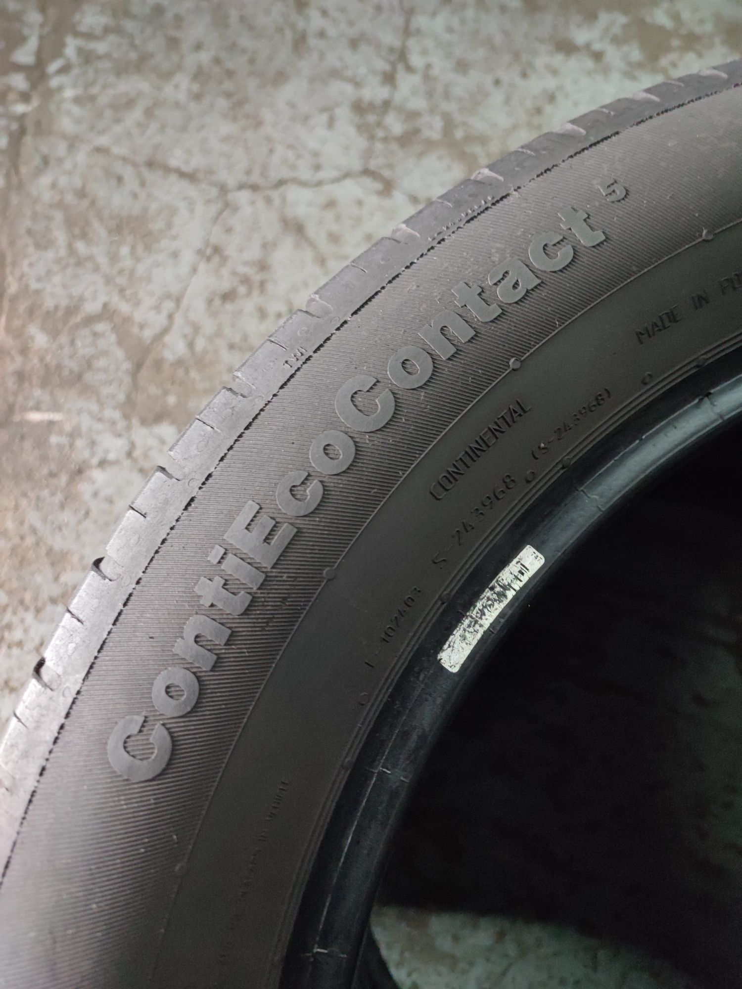 Pneus 215/55r18 Continental ContiEcoContact 5 com 65% piso