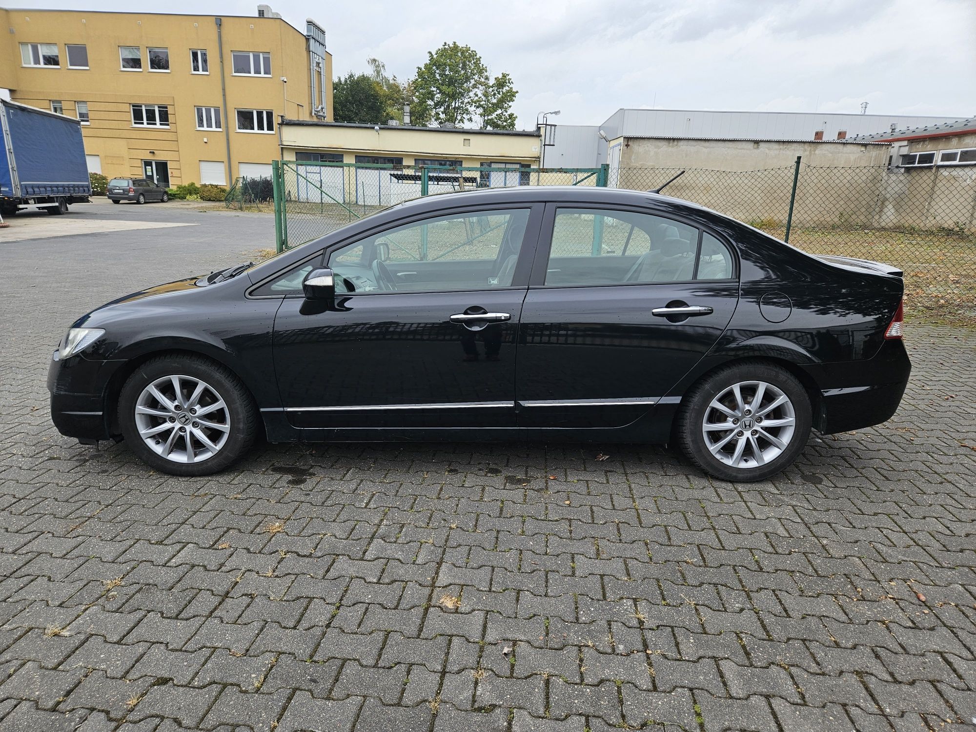 Czesci Honda Civic VIII 1.3 IMA Sedan hybryd baterie