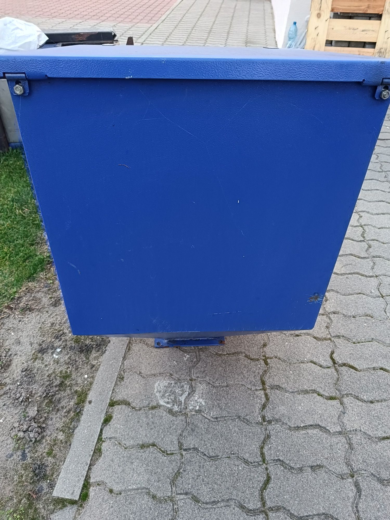 Sprzedam kosz zasypowy