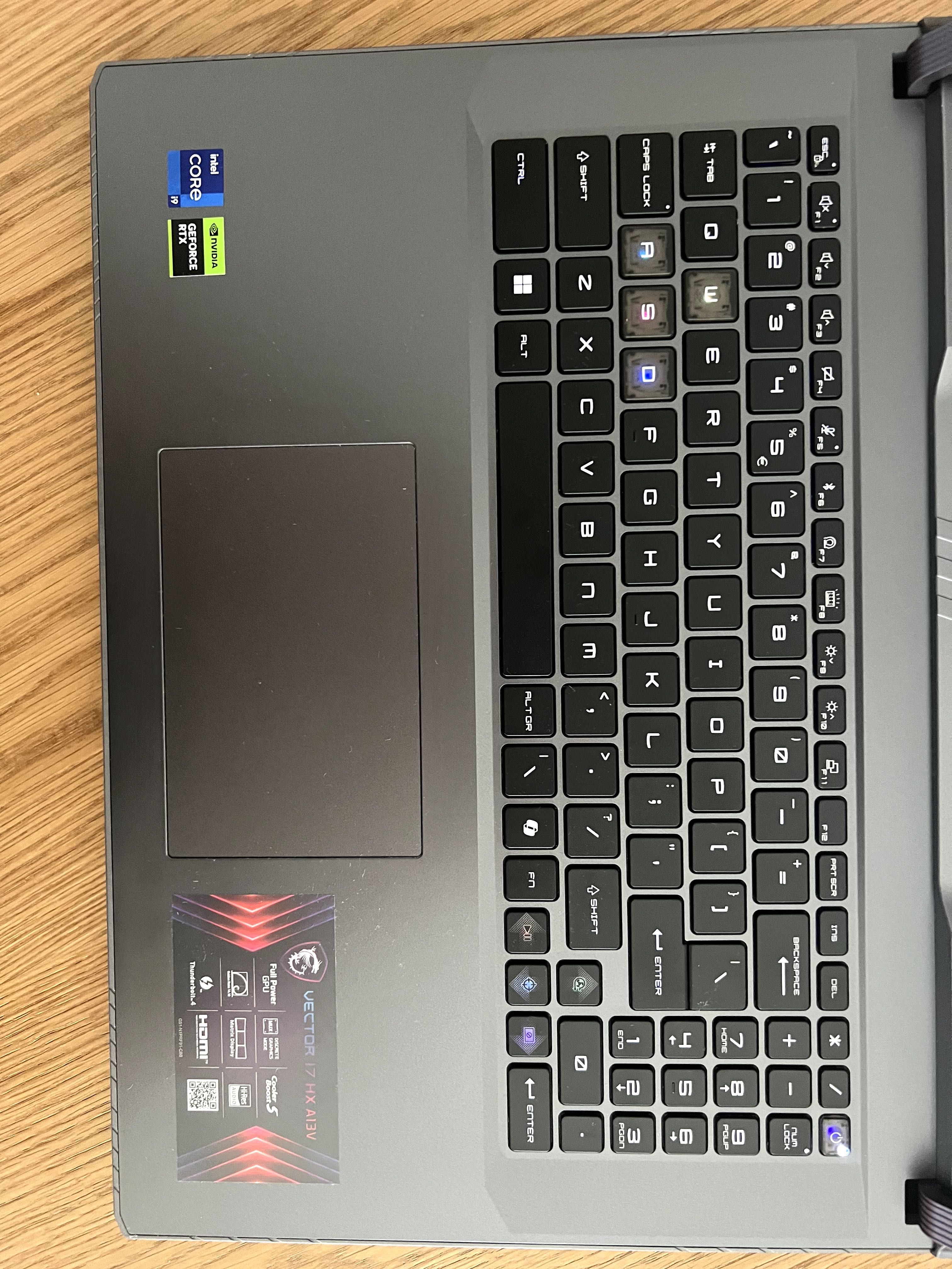 MSI Vector 17 HX i9-13980HX/32GB/1TB/Win11 RTX4080 z gwarancją