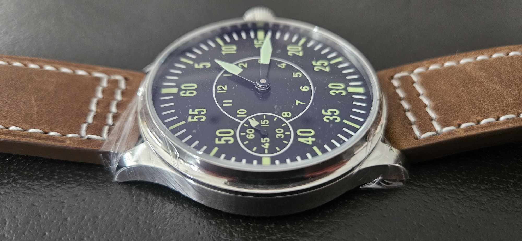 Nowy, męski zegarek mechaniczny typu flieger.