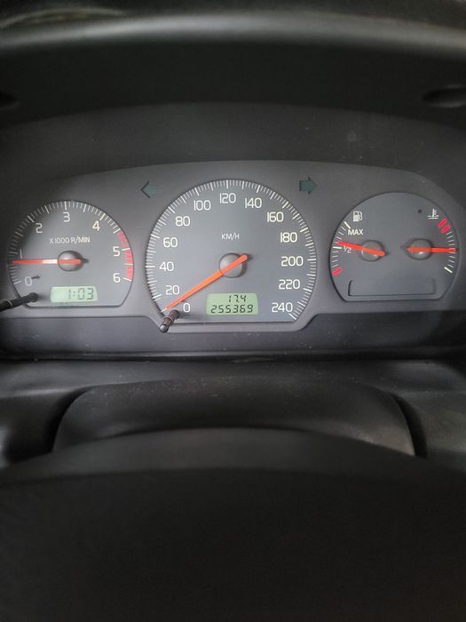 Volvo v40 s40 .1.9 diesel hak