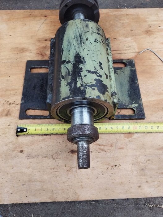 Продам вал на циркулярку