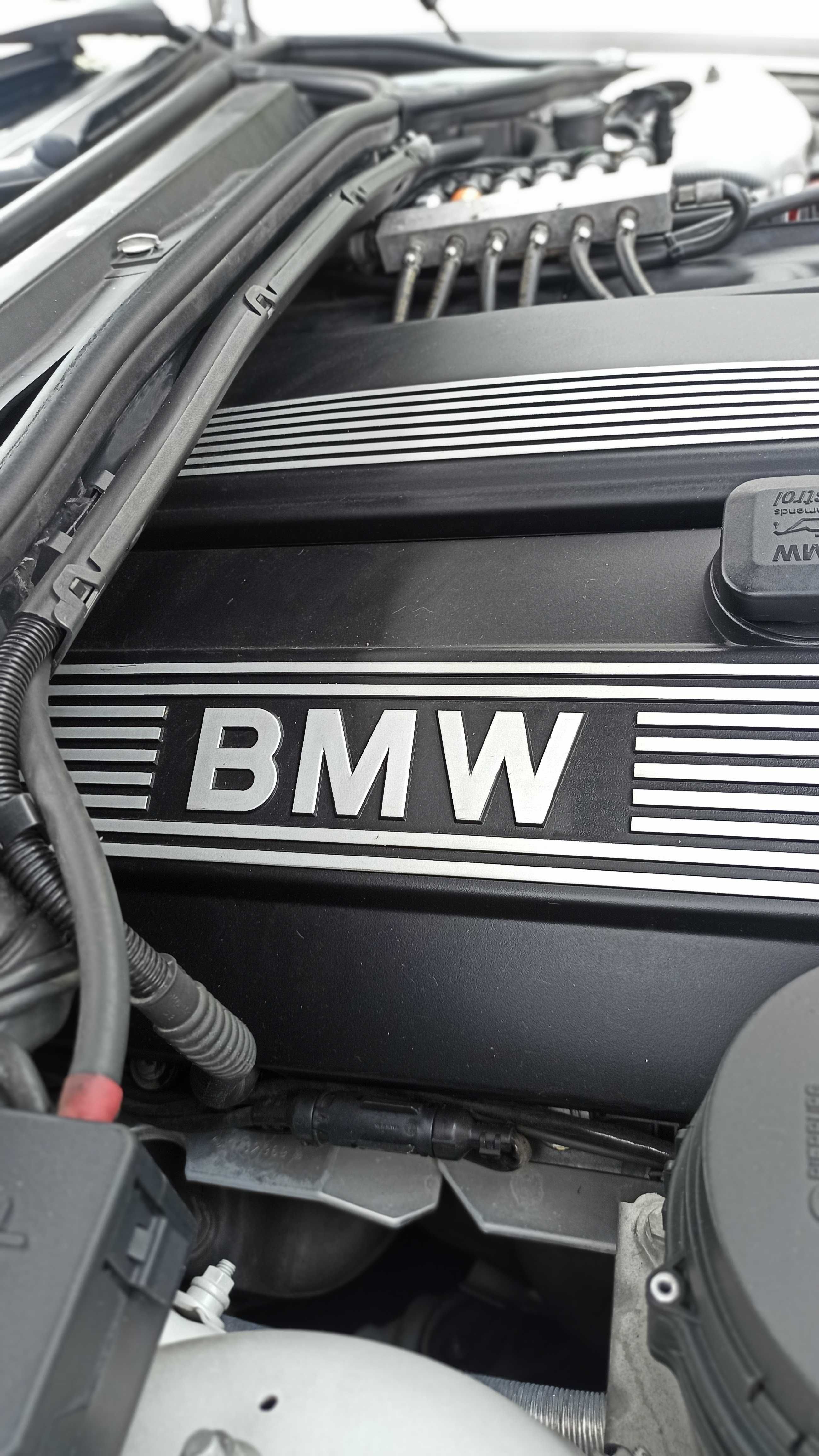 BMW 320 Ci como novo
