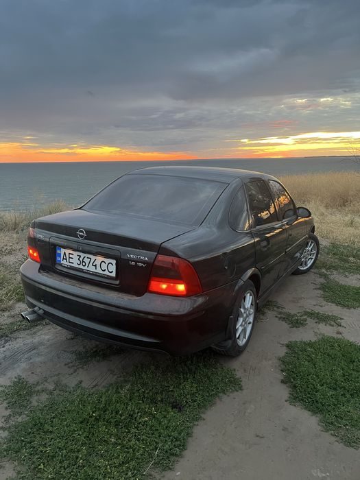 Opel Vectra B 1.8 газ/бенз