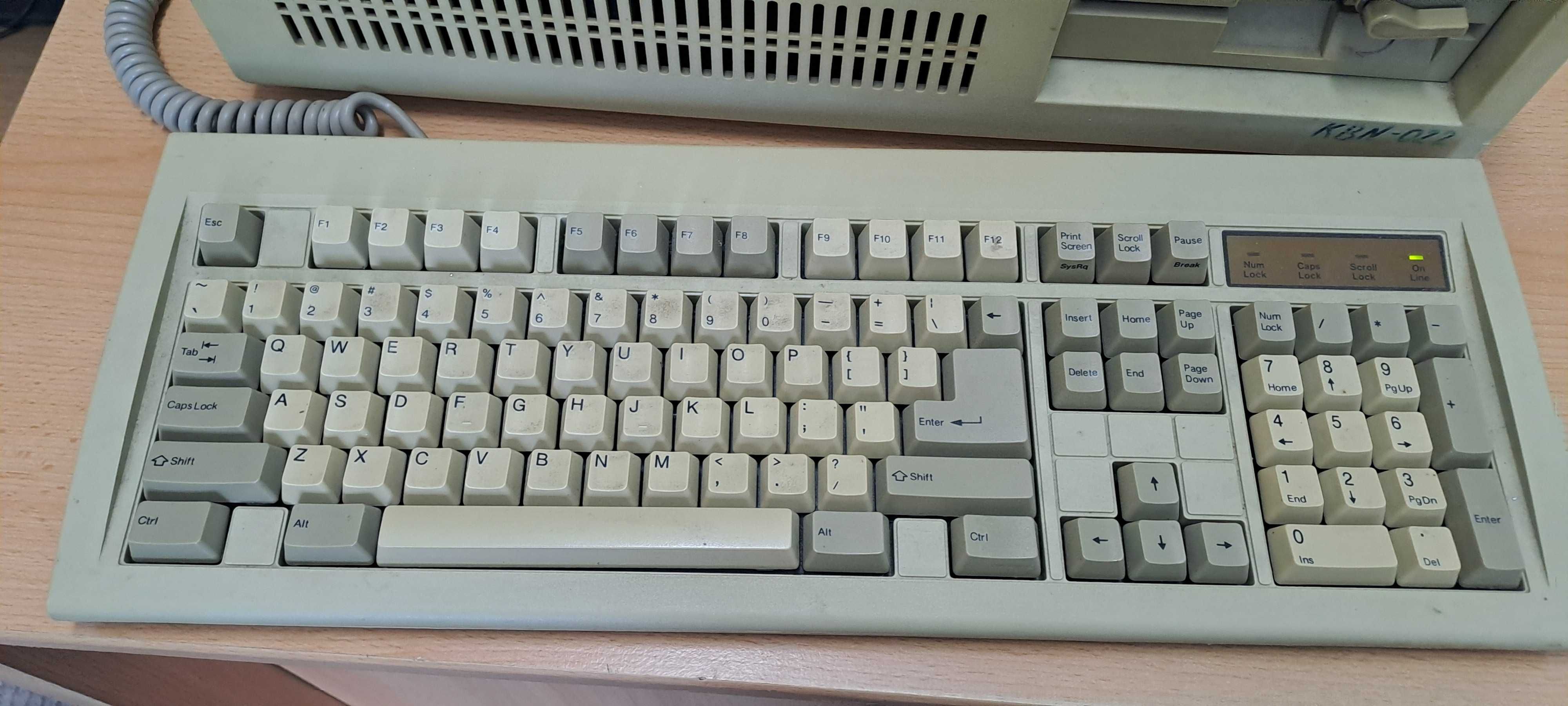 Stary komputer XT lata 80 - 100% oryginał