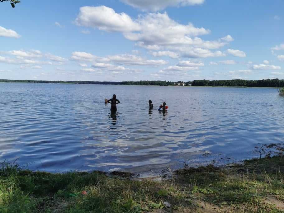 Domek nad jeziorem Świętajno,Bilard,klima, Wi-Fi, jacuzzi,łódka