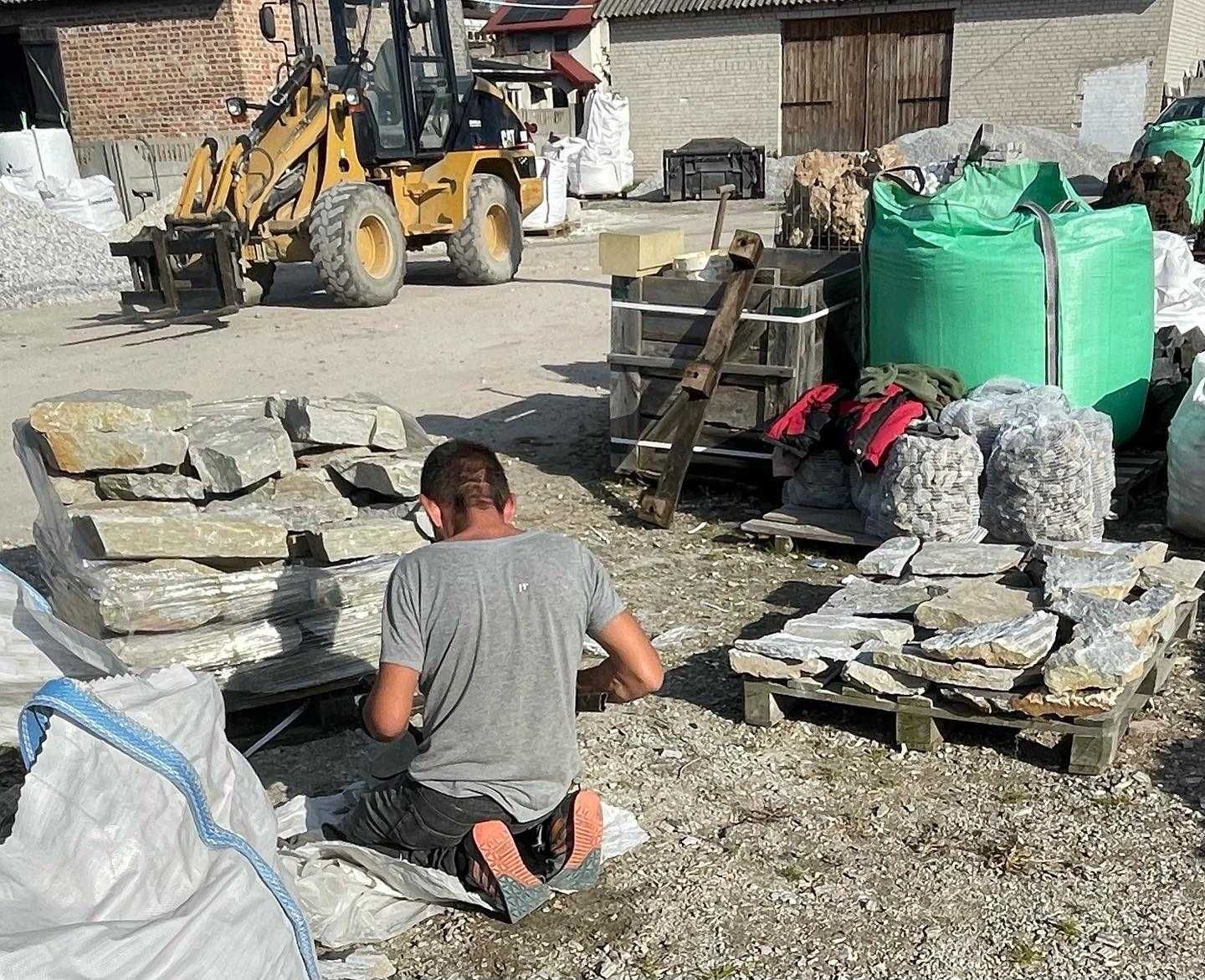 GNEJS SREBRZYSTY Kamień na Oczko Wodne, Kaskada Ścieżka Chodnik Taras