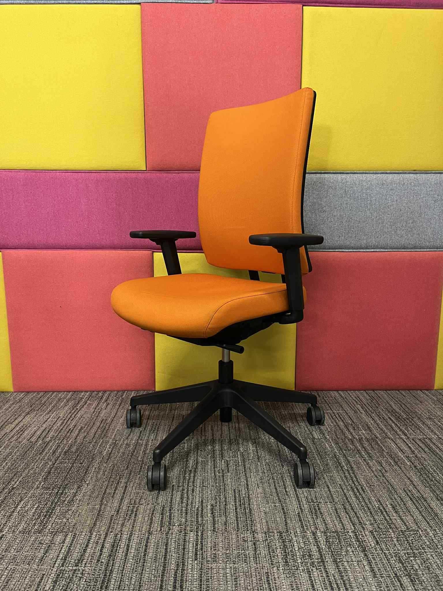 Fotel biurowy obrotowy ergonomiczny Profim Veris 101SFL okazja!