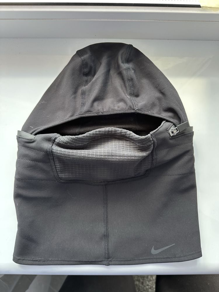 Продам балаклаву Nike Convertible hood!