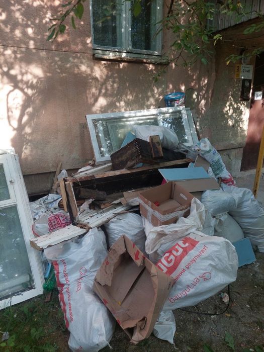 Вивіз сміття, меблів, хламу та бою. Швидко та недорого!