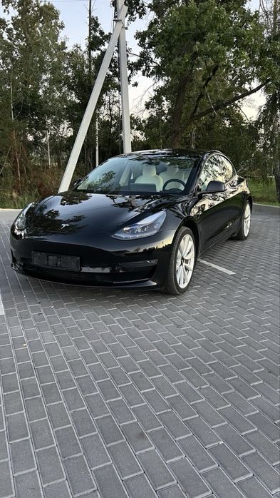 Tesla Model 3 2021 Обмін на нерухомість