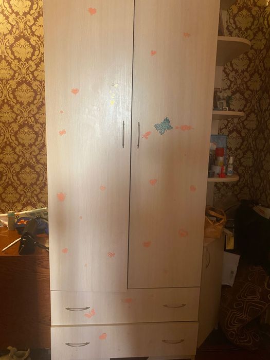 Шкаф слонова кість