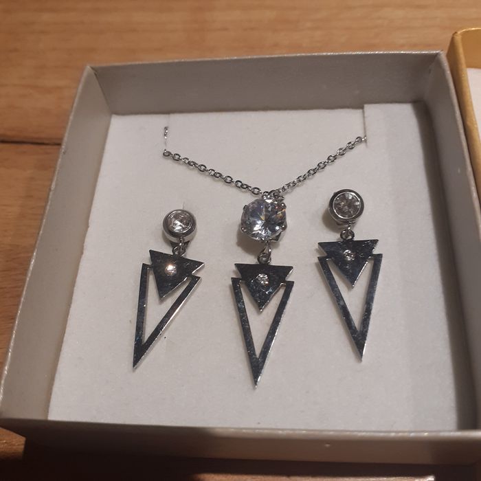 Wisiorek,  kolczyki, bransoletka na prezent