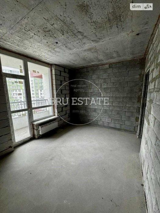 Продам 3к видову квартиру в ЖК Каховський Лівобережна