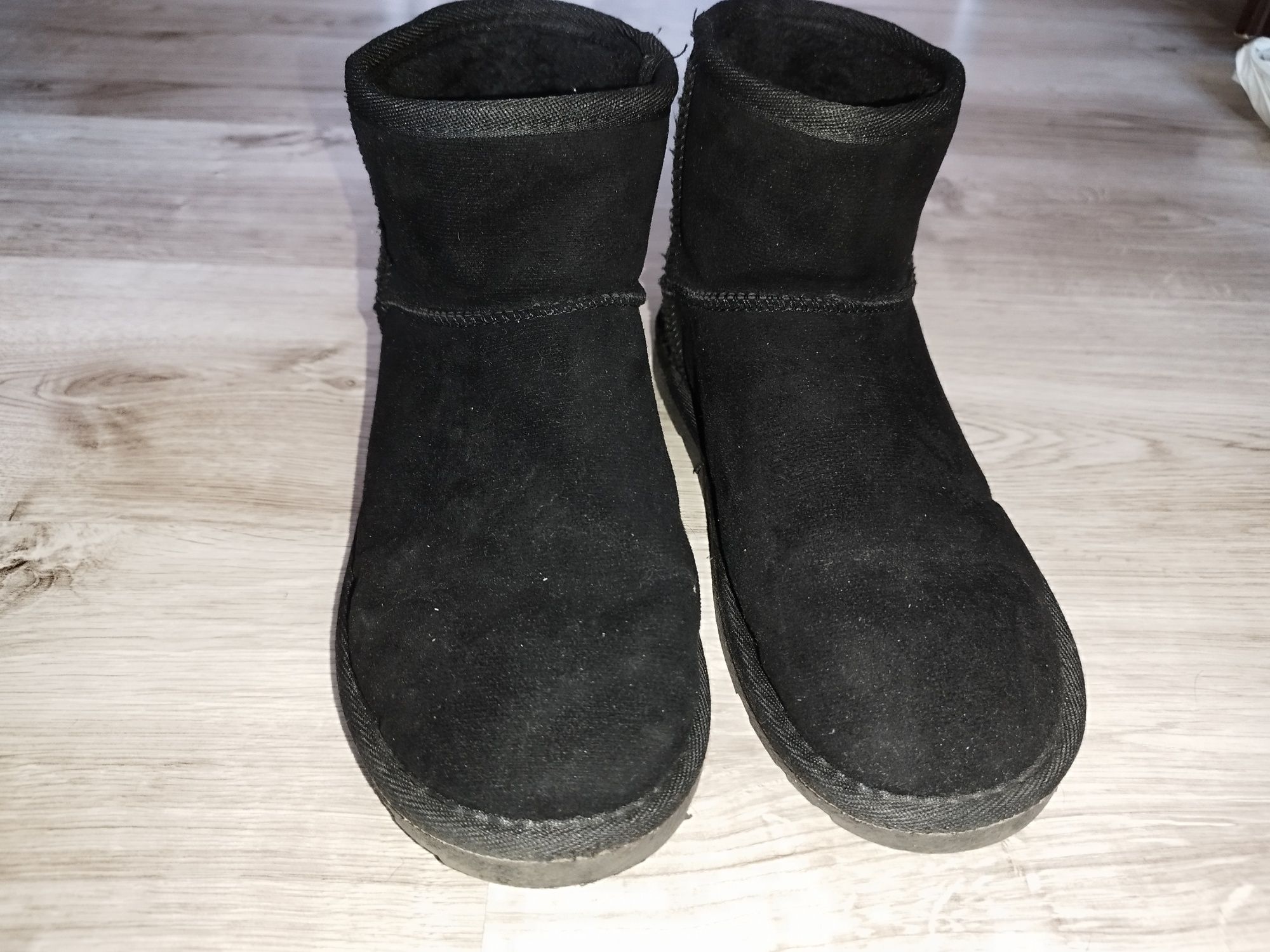 Buty a la uggy marki 157 rozmiar 38/39